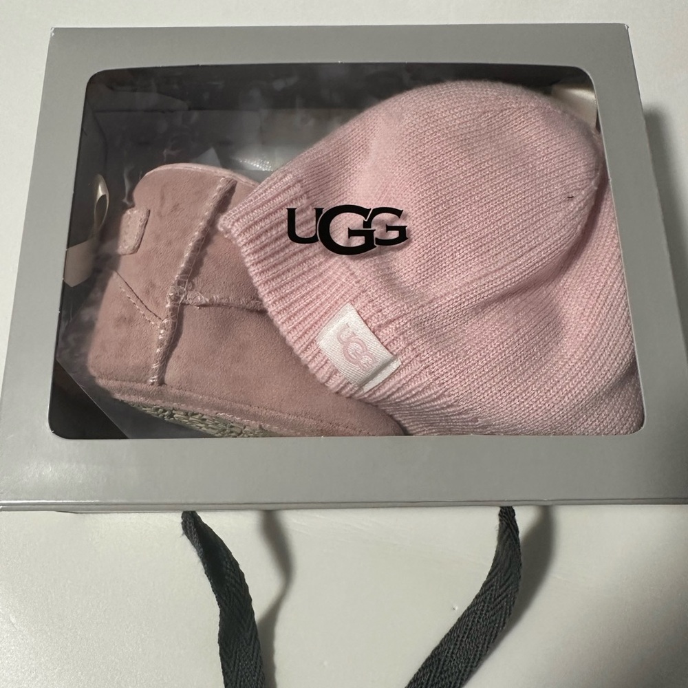 UGG Pink Baby Jesse Boots and Beanie Set Pink Size 2-3 6 months